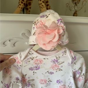 Little me baby girl knotted gown size 0-3M